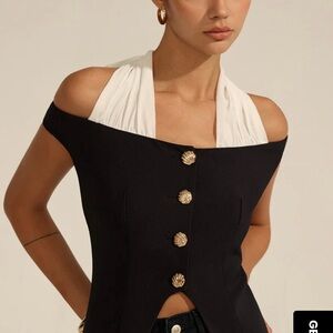 Commense Black off the shoulder top with White strap